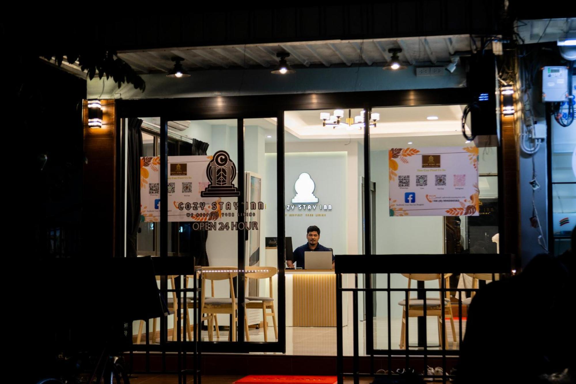 Cozy Stay Inn バンコク都 エクステリア 写真