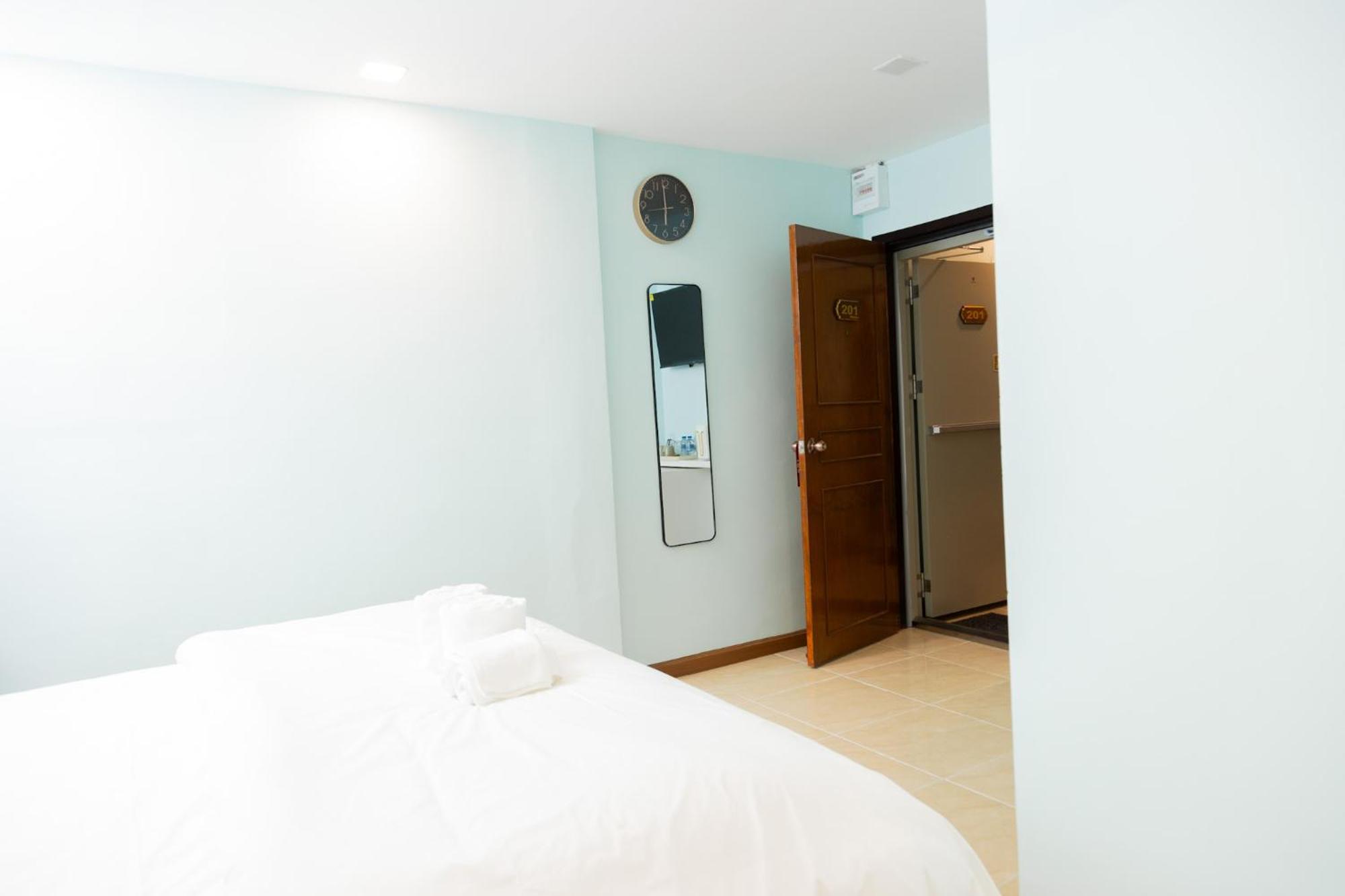 Cozy Stay Inn バンコク都 エクステリア 写真